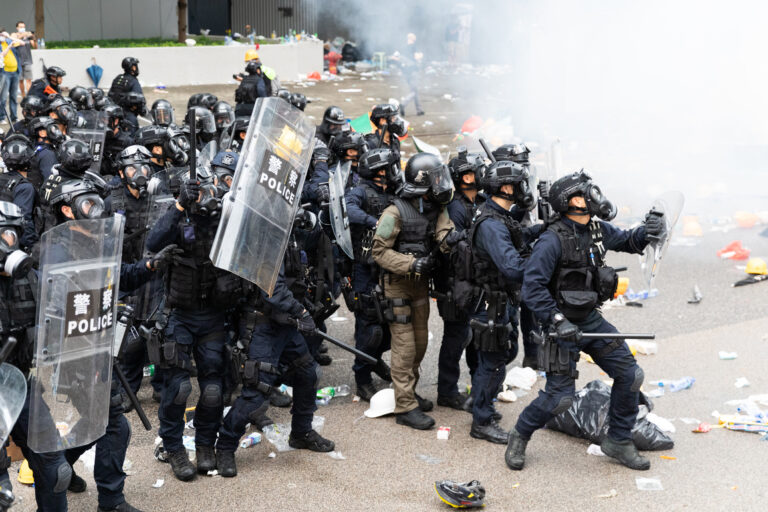 How to Survive Martial Law When the Grid Goes Down